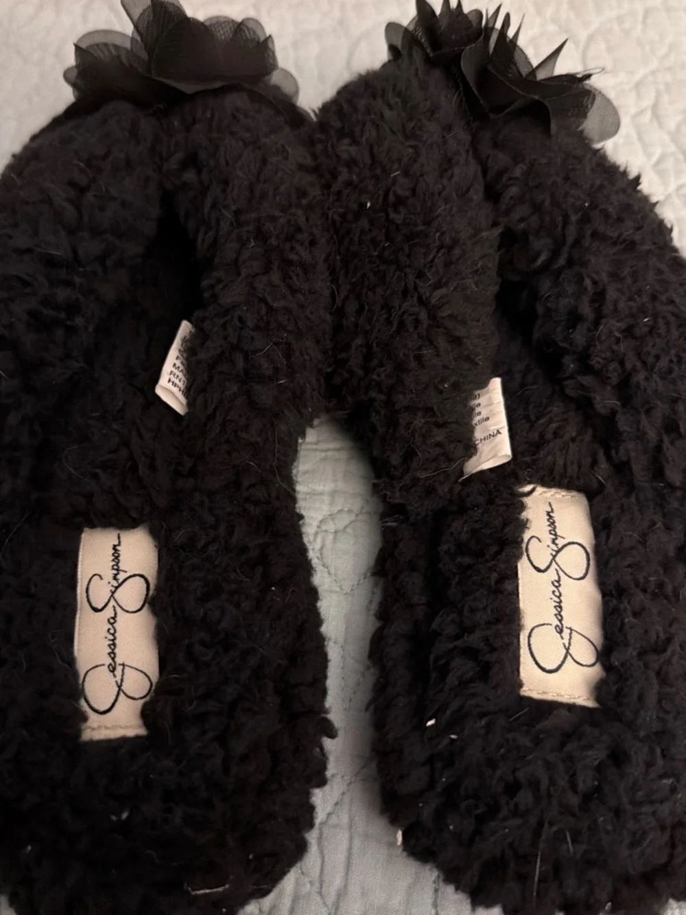 Jessica Simpson Black Fuzzy Floral Slip-On Slippers thong sandals